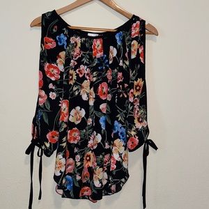 Floral exposed shoulder 3/4 sleeve blouse